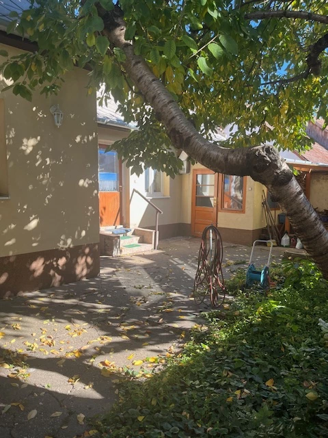 Eladó családi ház, Debrecen