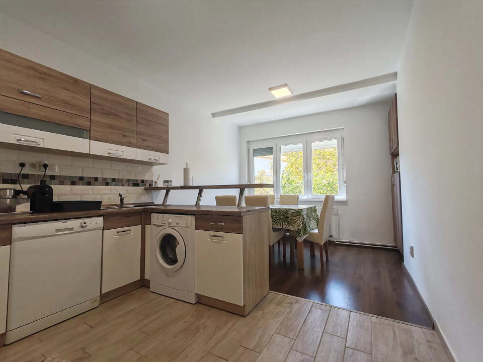 c3-1-name c2-19-name, Szolnok, Lengyel Légió utca 2