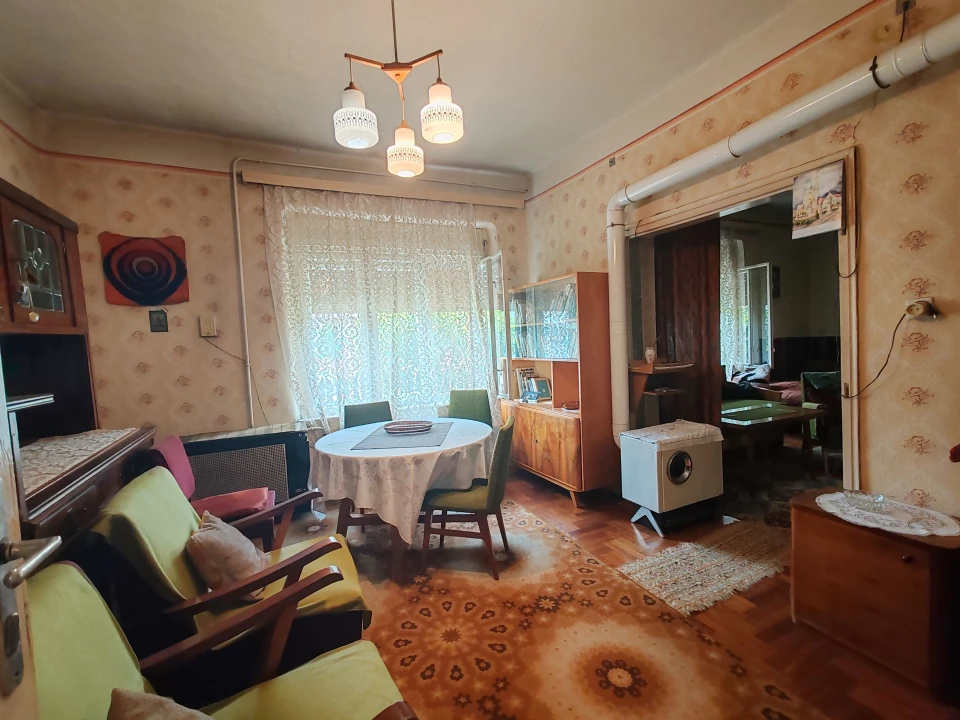 Eladó családi ház, Jászladány