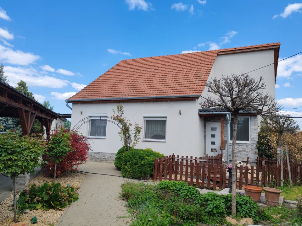 Eladó családi ház, Tószeg