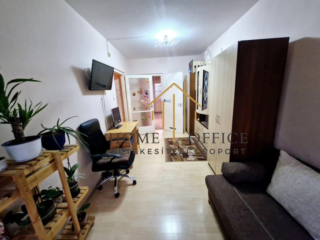 For sale panel flat, Debrecen