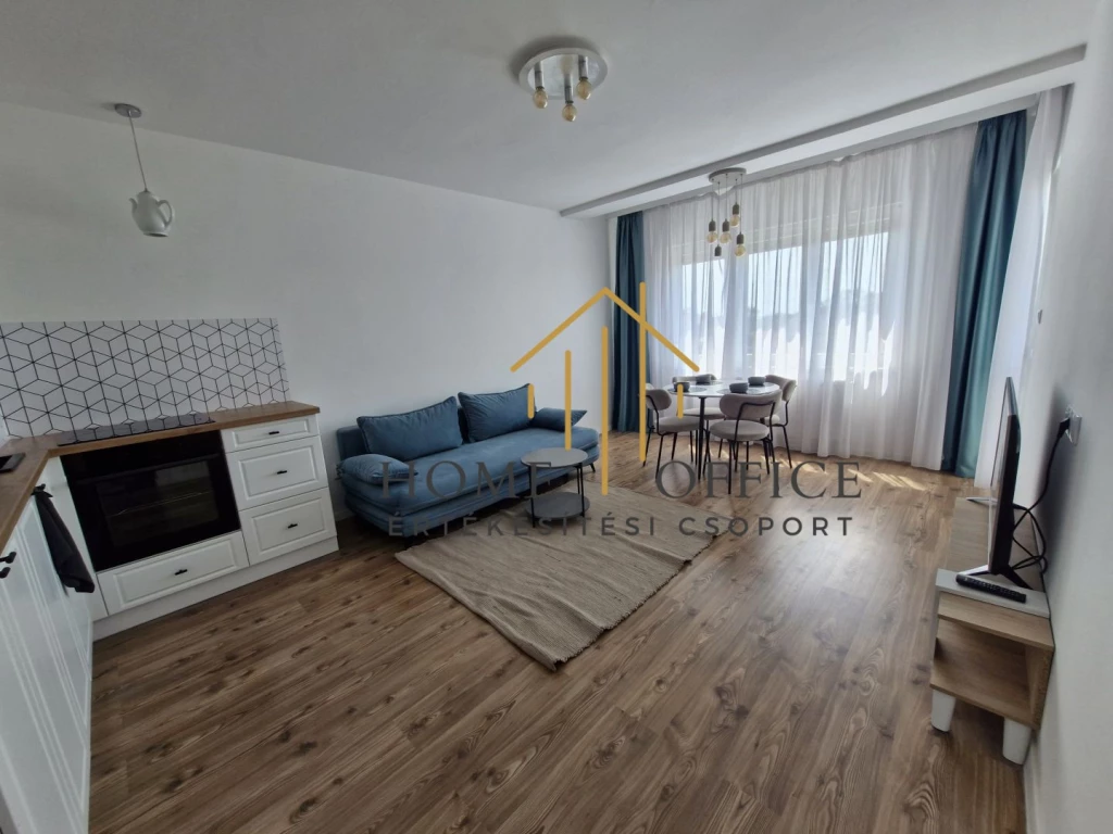 Debrecen Cegléd utcán felújított lakás kiadó!