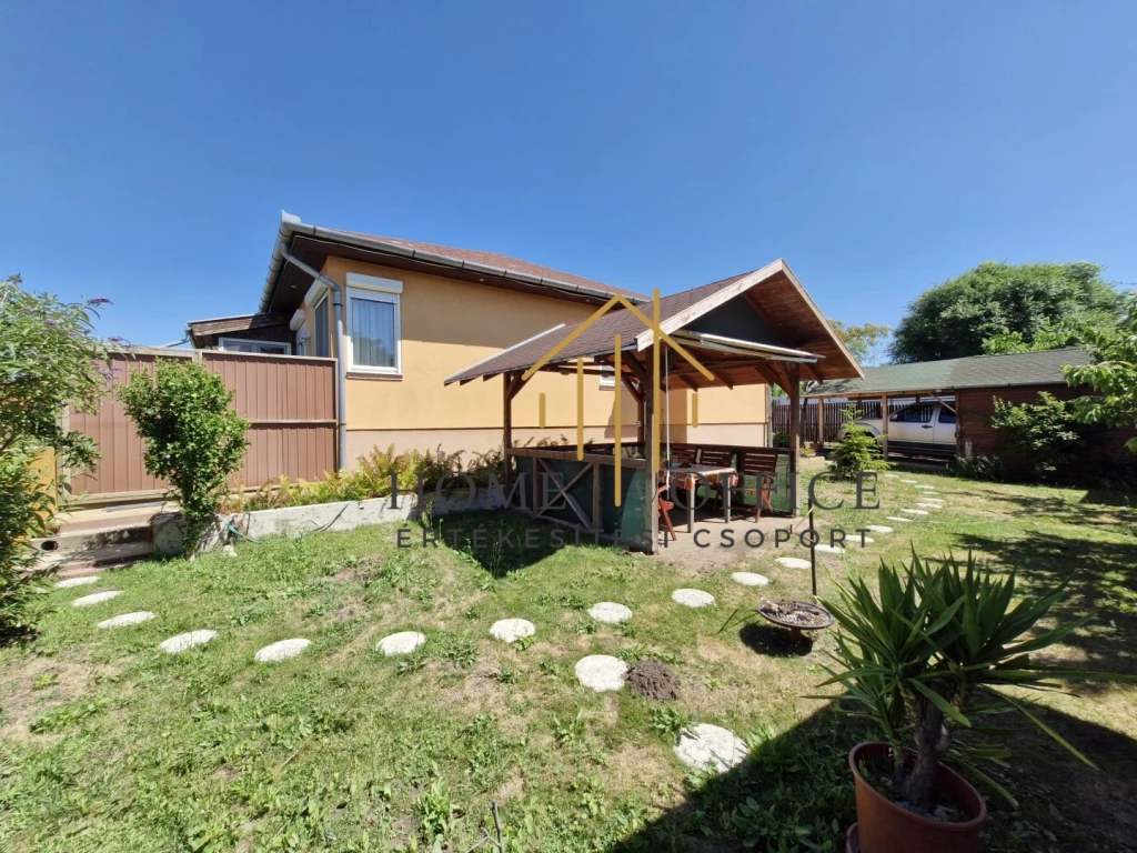 Debrecen Kerekestelepen családi ház eladó!