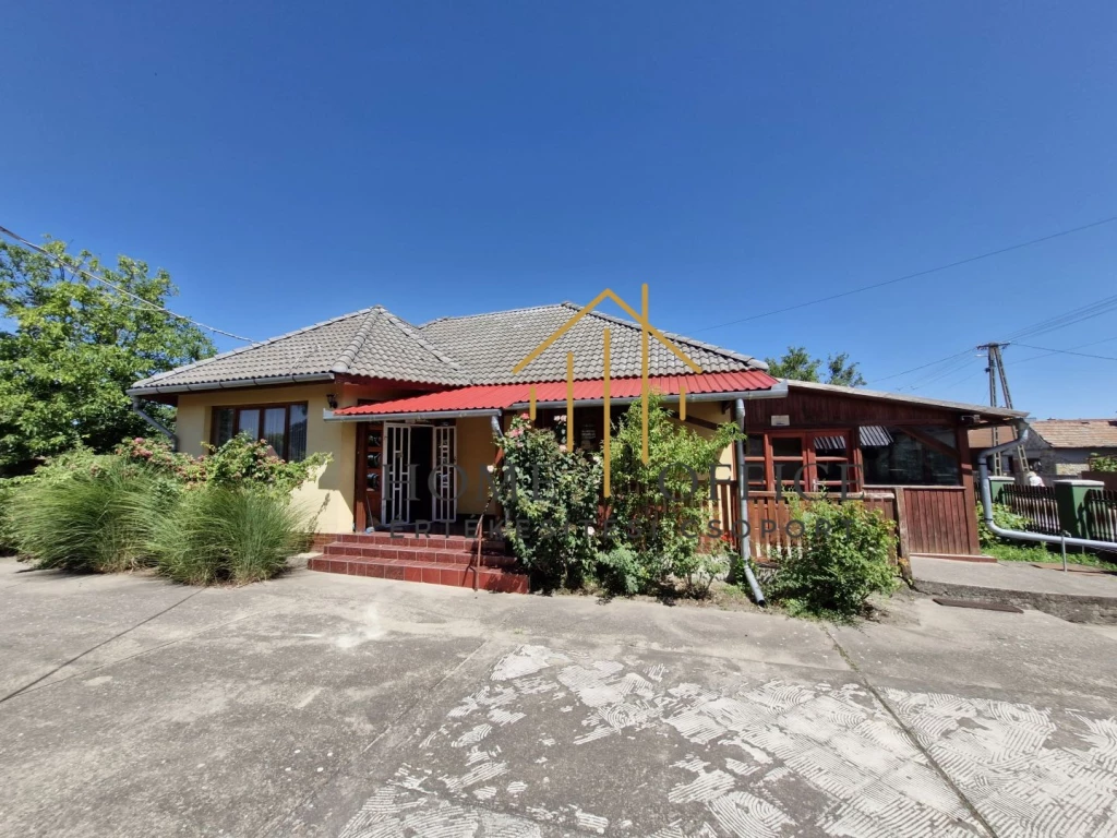 Eladó 202 m2 vendéglő, Monostorpályi