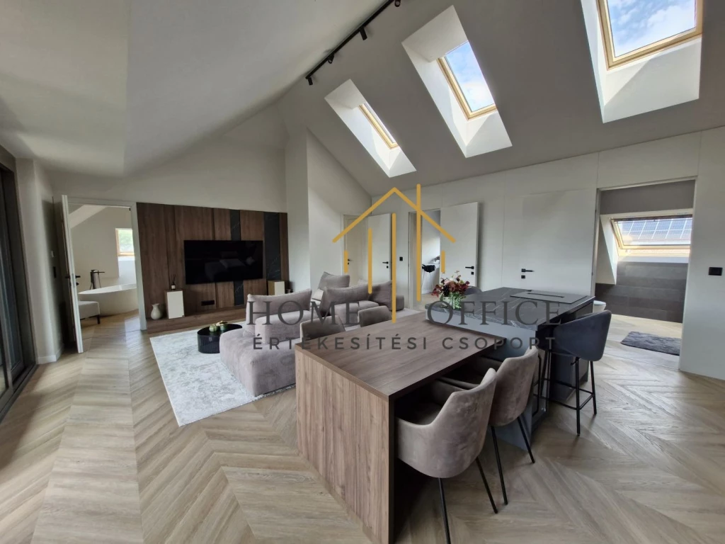 c3-1-name c2-19-name, Debrecen