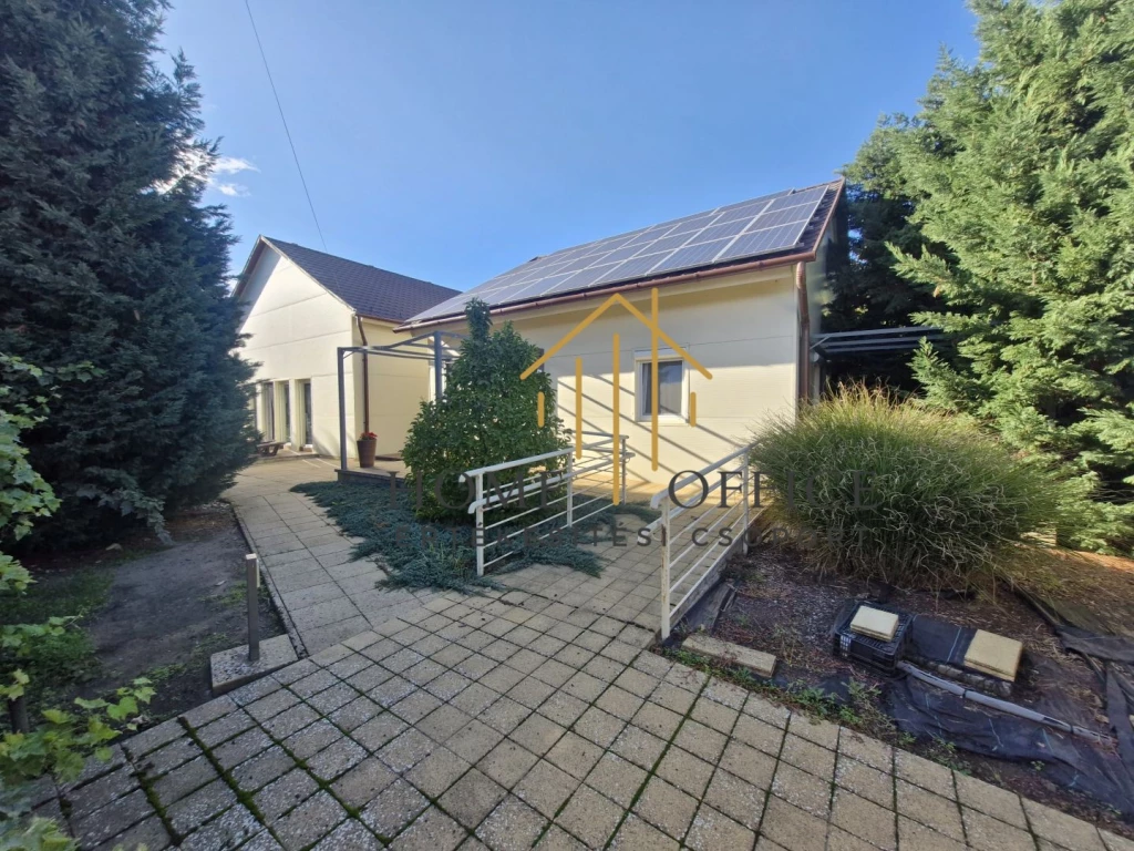 Verpeléten 8 szobás vendégház eladó!