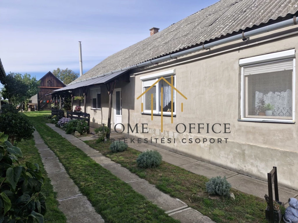 Mérken 4 szobás családi ház eladó!