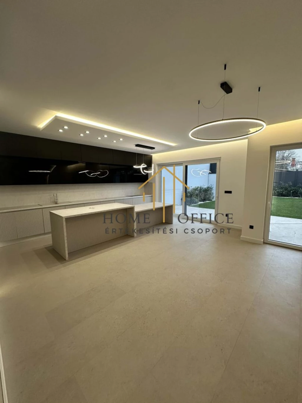 Debrecen belvárosban gyönyörű ingatlan eladó!