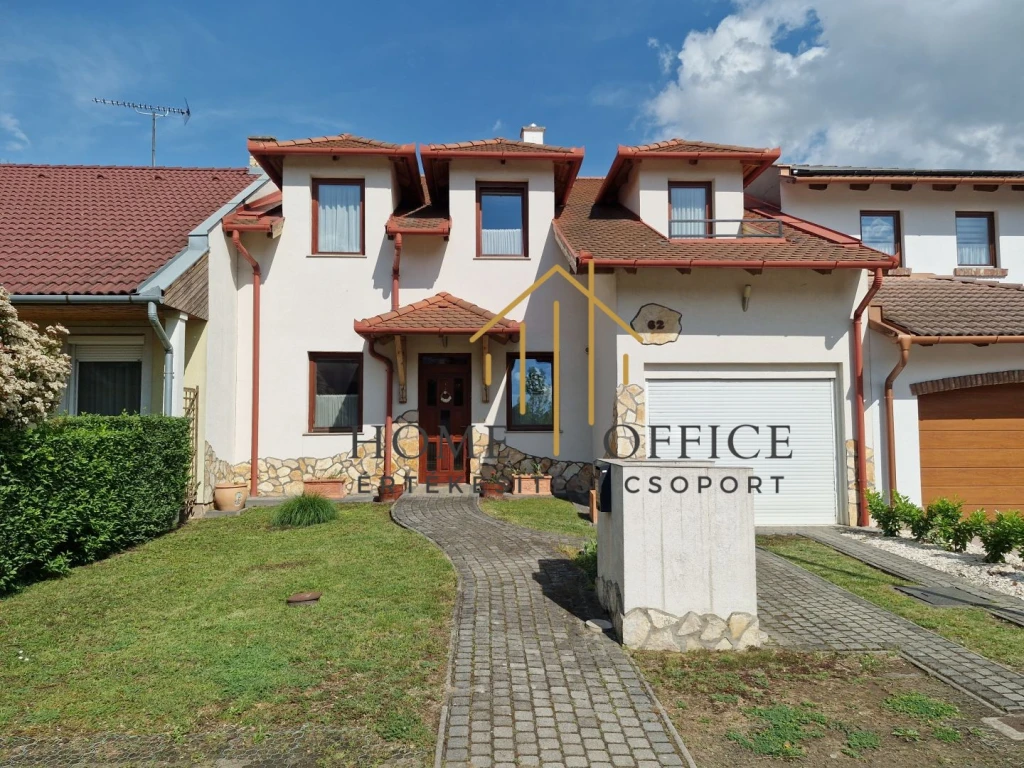 c3-1-name c2-1-name, Debrecen
