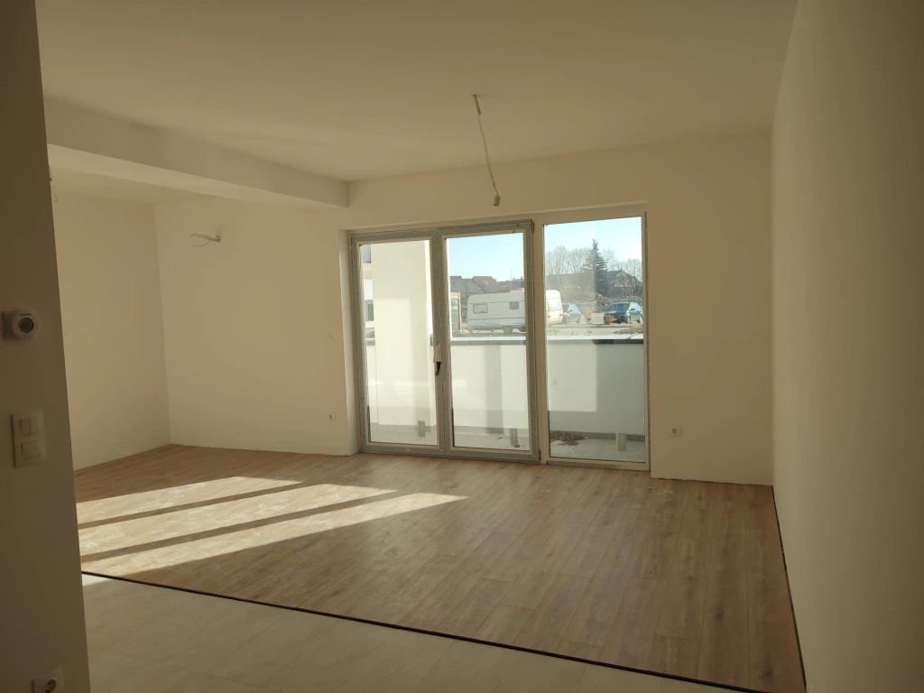 Szombathely belvárosában 54 m2 + 8 m2 fedett terasz ÚJ építésű 2 szobás lakás eladó.