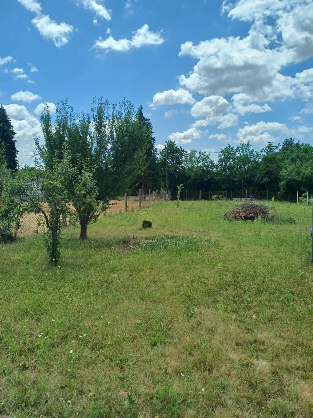 Szoombathelyen telek eladó!