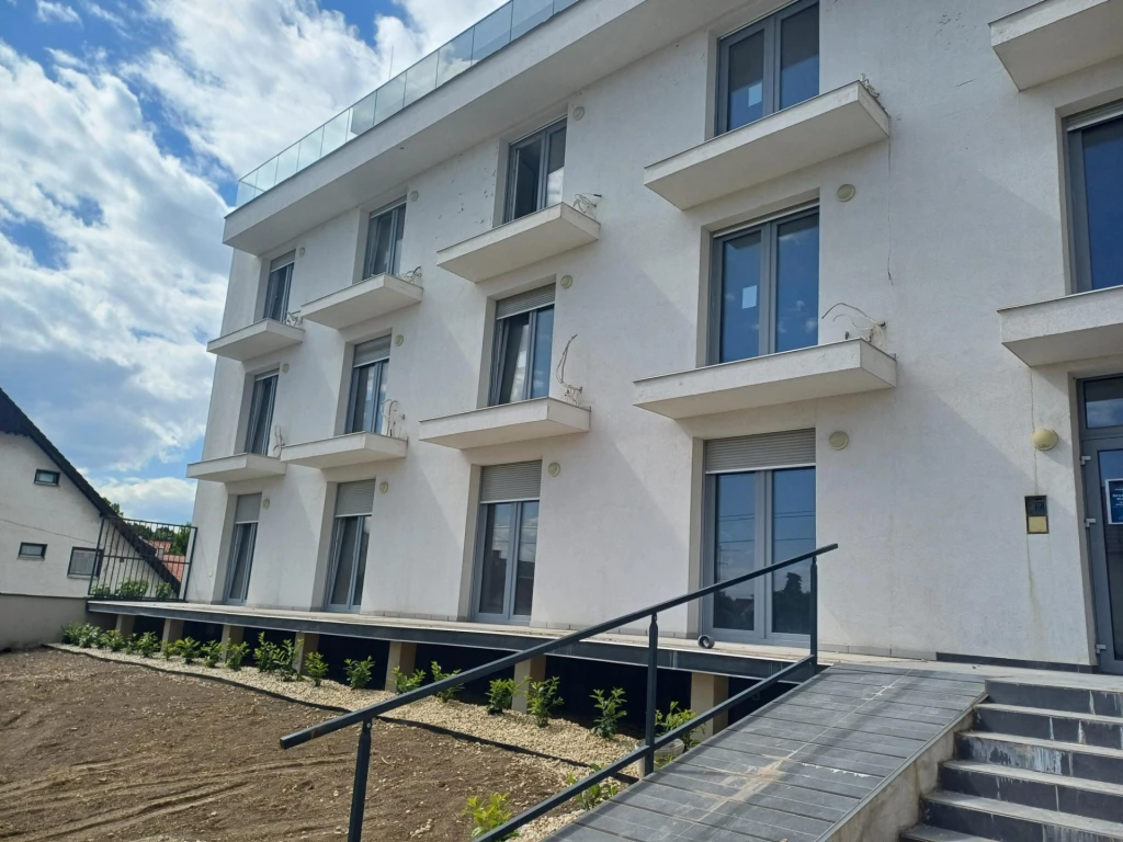 Szombathely belvárosában 69m2-es + 78 m2 PENTHOUSE ÚJ építésű lakás eladó.