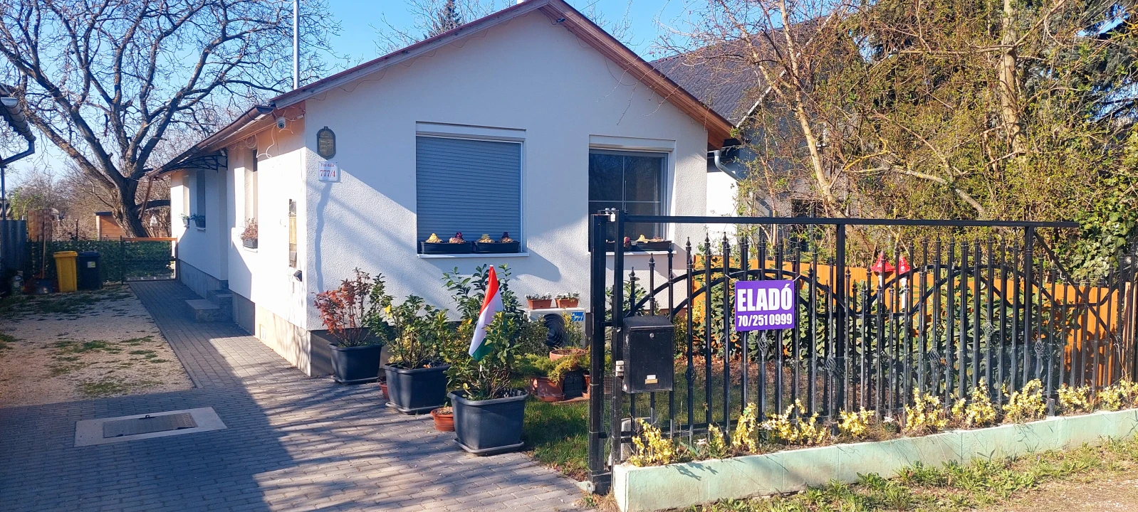 Eladó családi ház