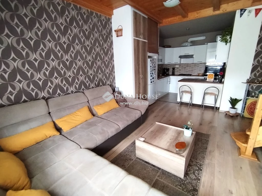 For sale brick flat, Szeged