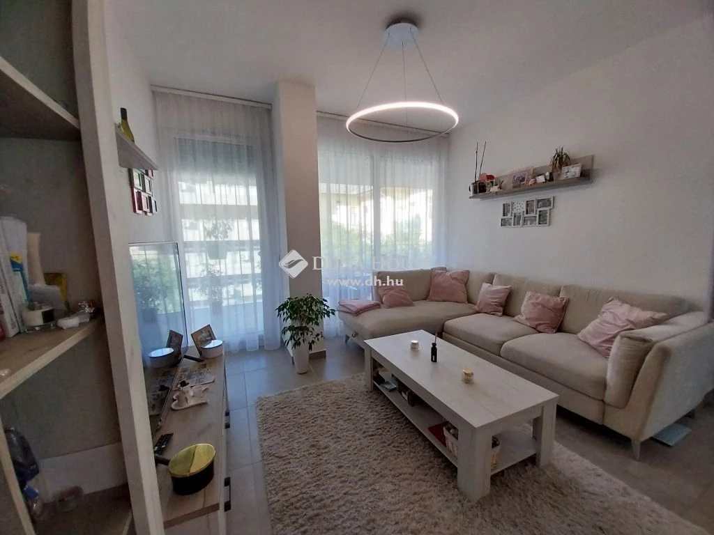 For sale brick flat, Szeged