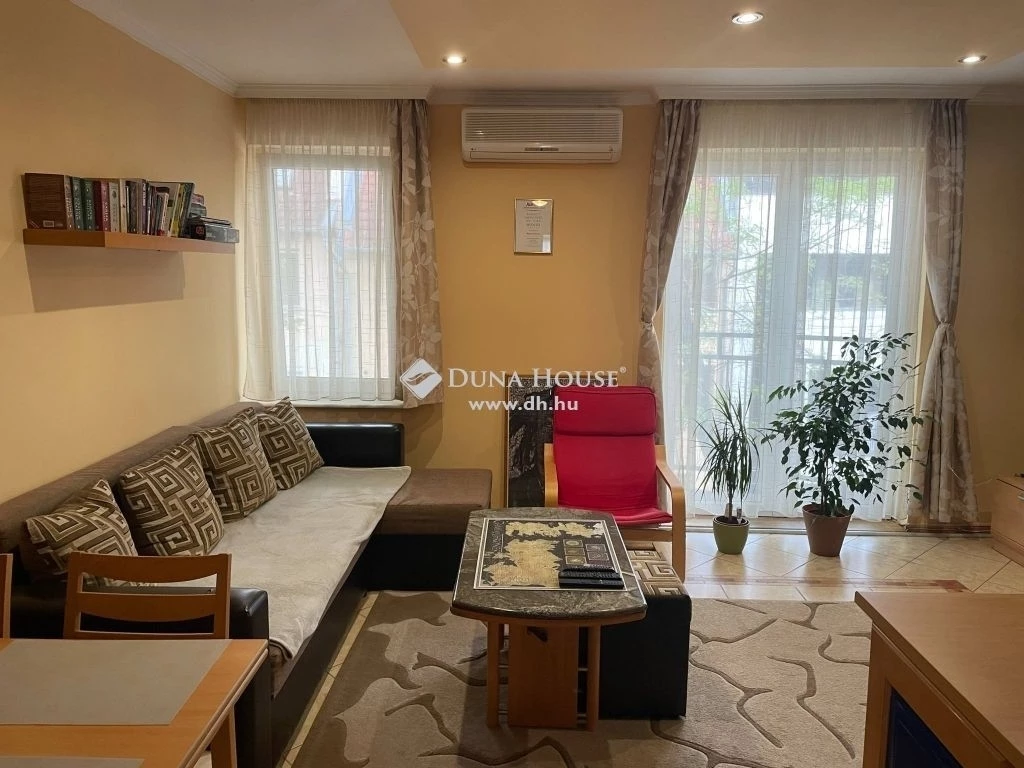 For sale brick flat, Szeged