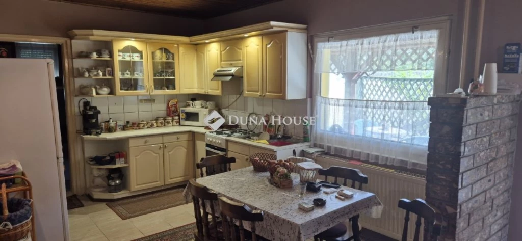 Eladó ház, Szegvár