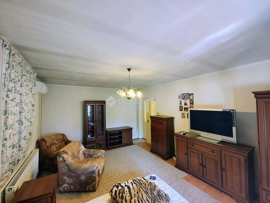 c3-1-name c2-1-name, Kistelek, Jókai utca