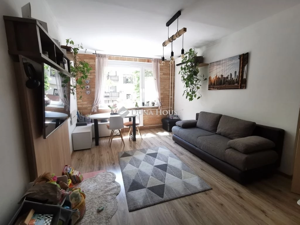 For sale panel flat, Szeged, Vág utca