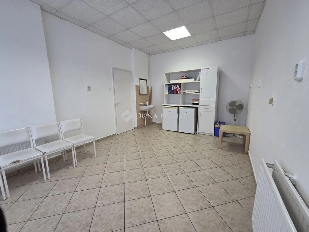 For sale office, office block, Szeged, Makkosház