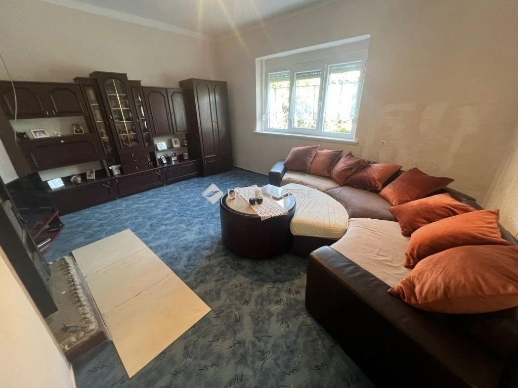 Eladó ház, Tiszasziget