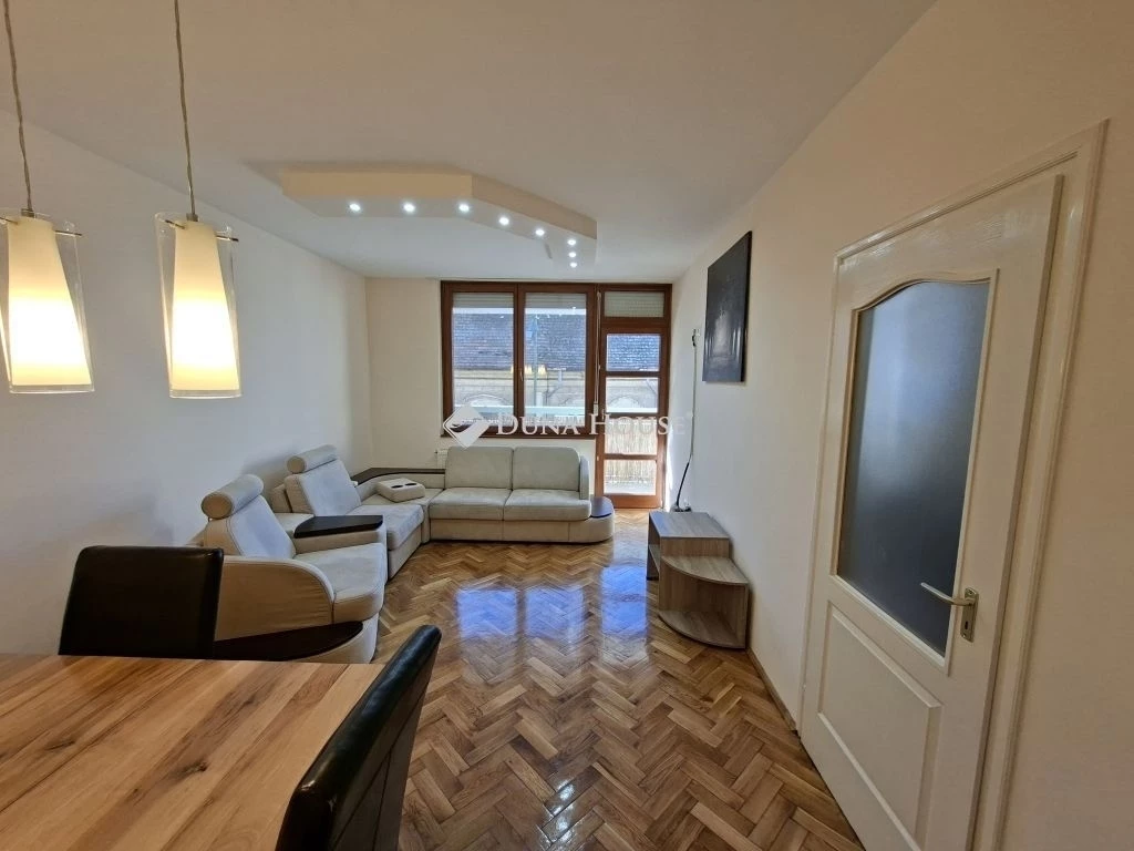 For sale brick flat, Szeged