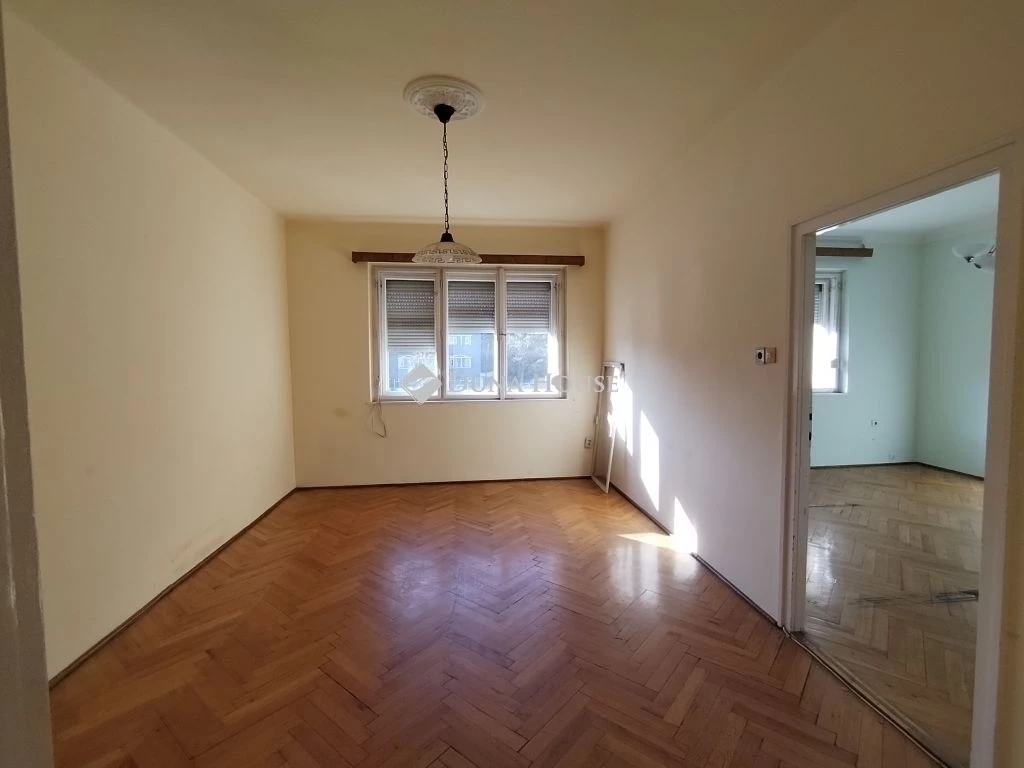 For sale brick flat, Szeged