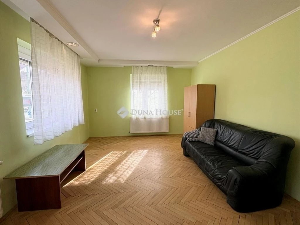 For sale brick flat, Szeged, József Attila sugárút