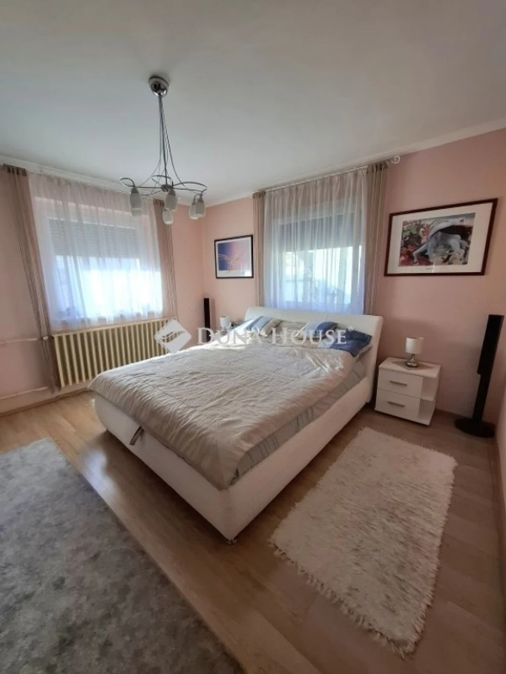 Eladó 140 nm-es családi ház Algyőn!