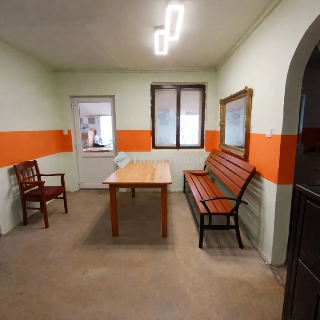 Eladó ház, Sándorfalva