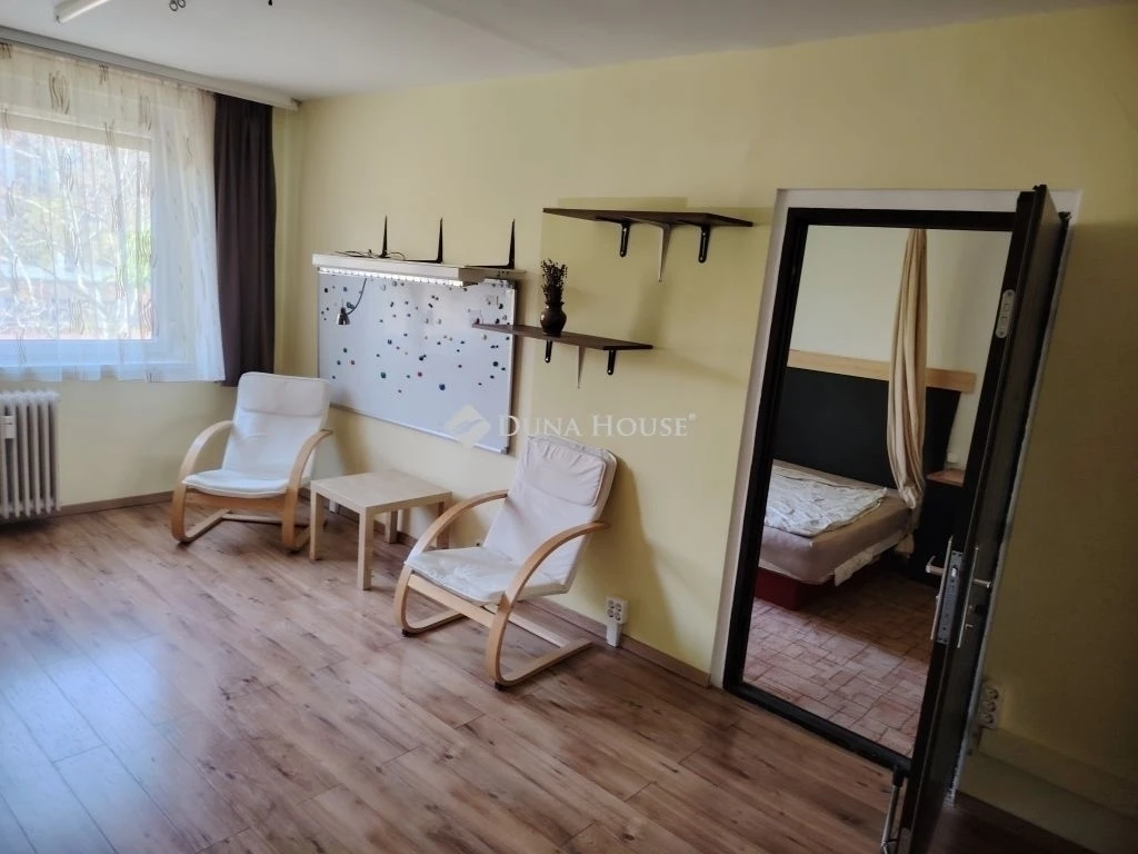 Eladó lakás, Szeged