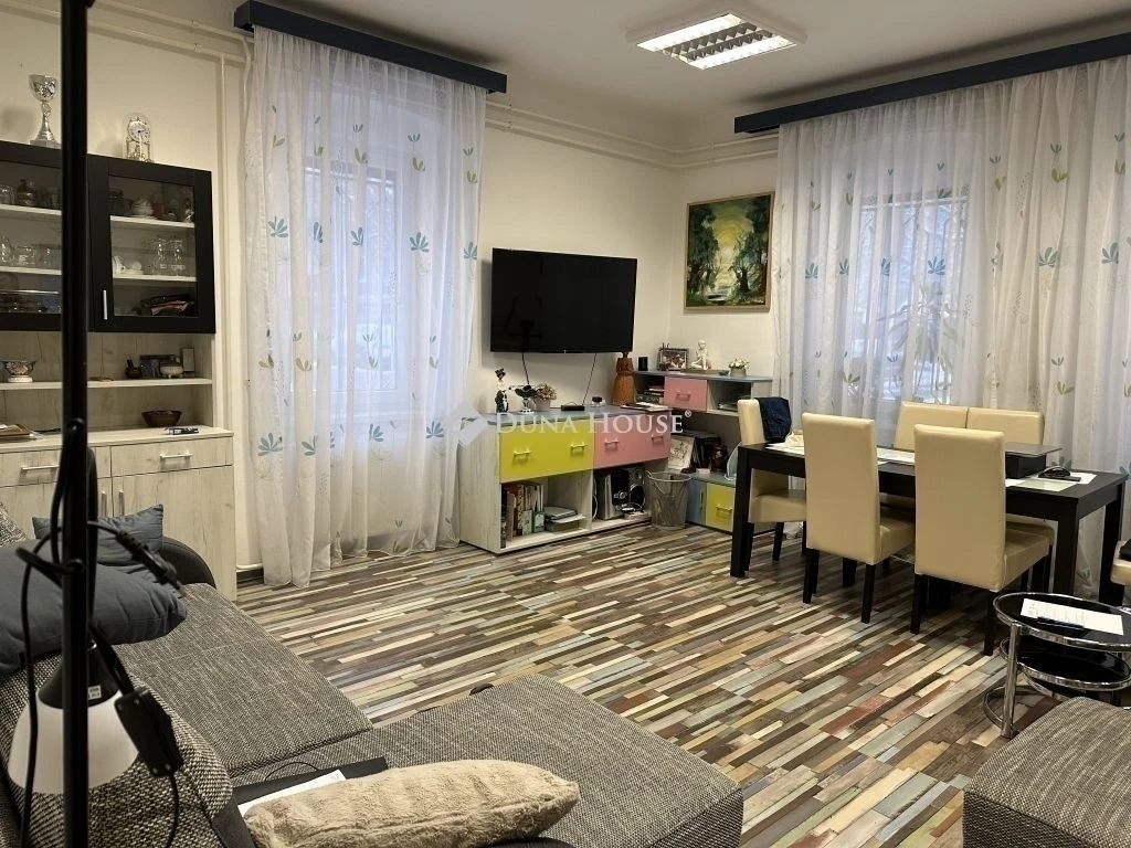 c3-1-name c2-19-name, Szeged, Hétvezér utca