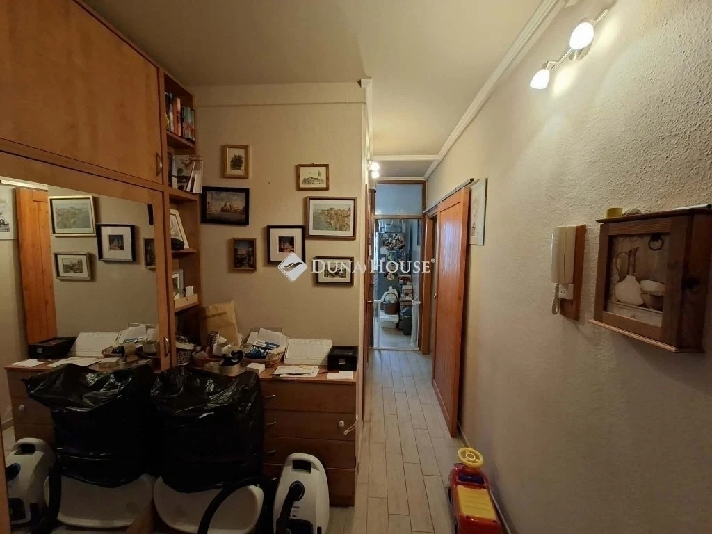 Eladó lakás, Szeged