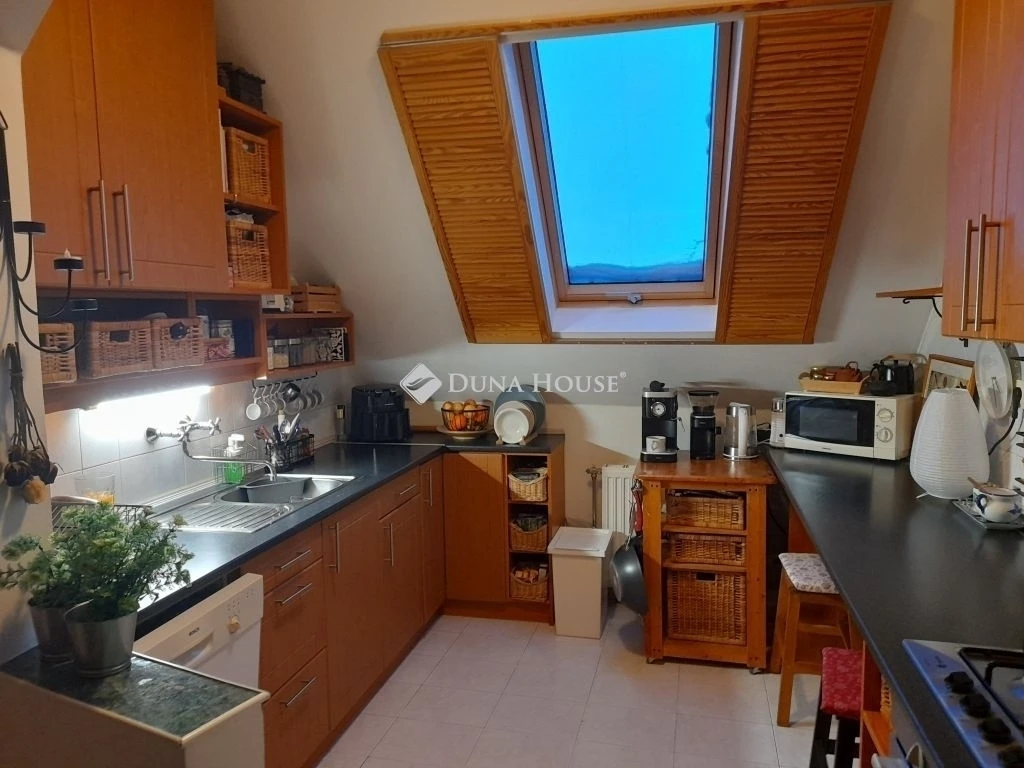 Eladó lakás, Szeged