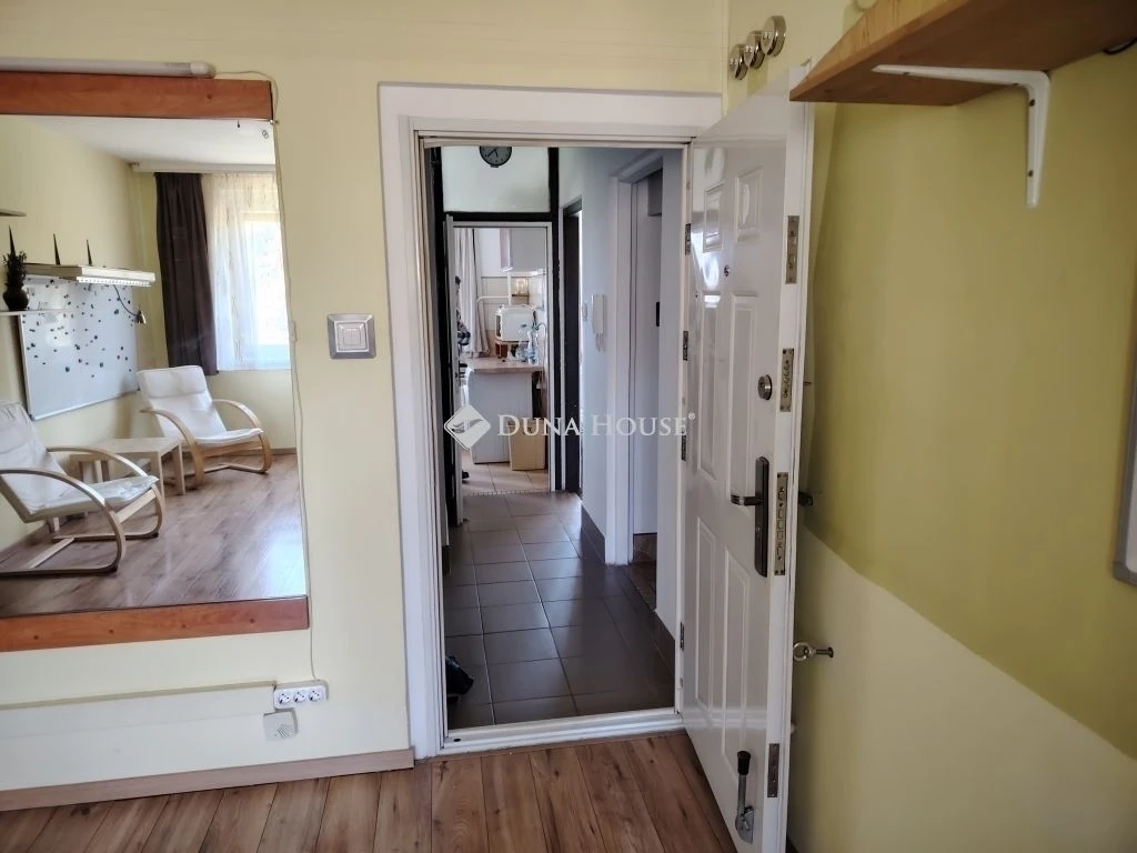 Eladó lakás, Szeged