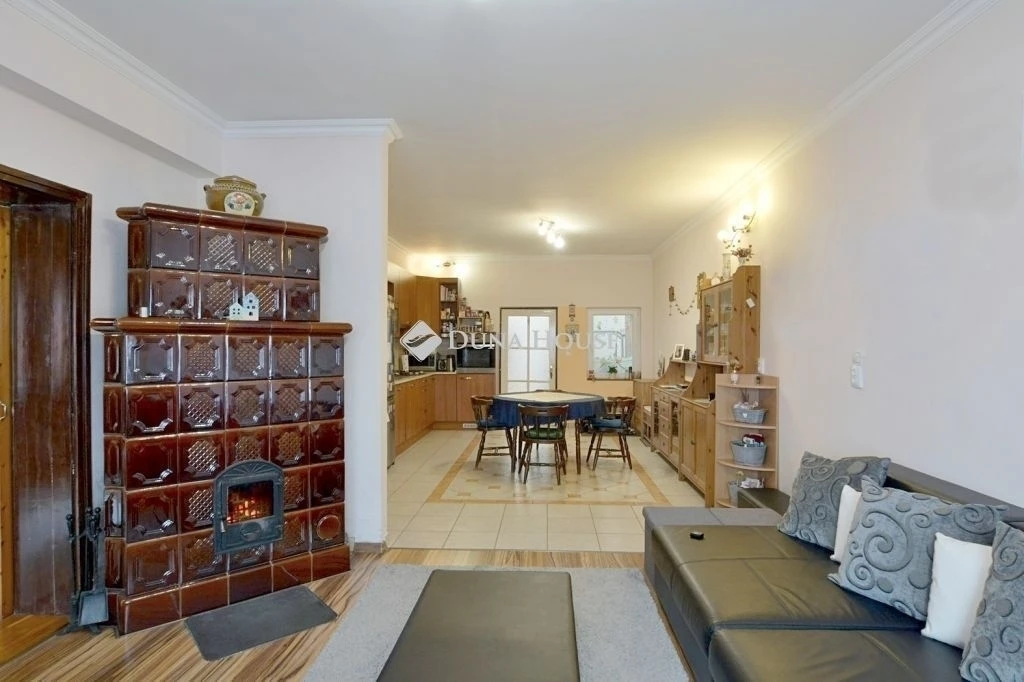 Eladó ház, Szatymaz