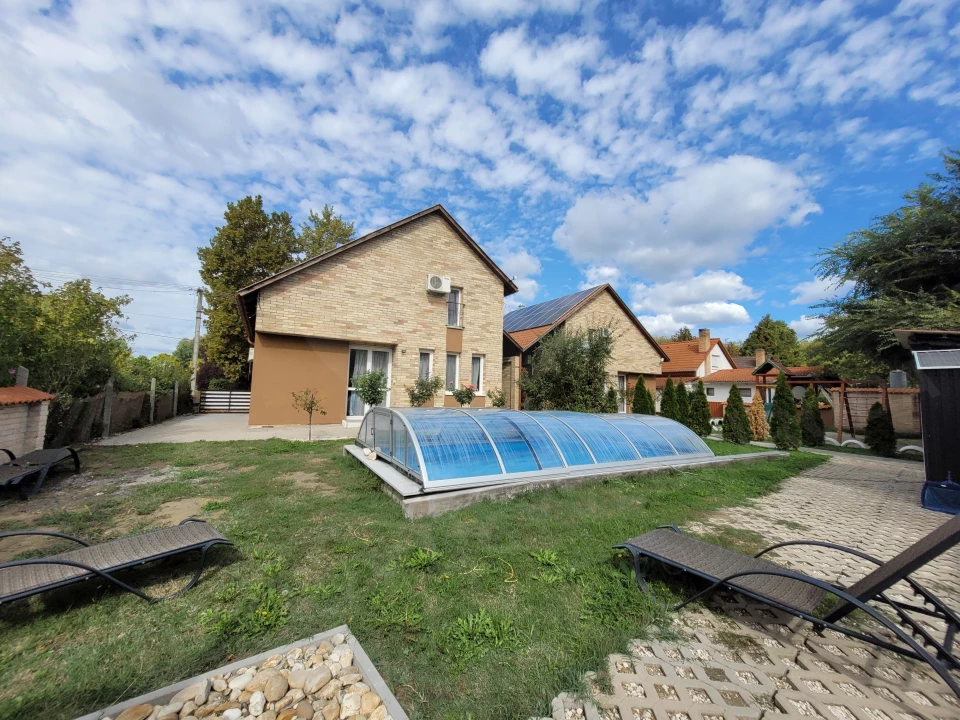 For sale semi-detached house, Nagybaracska