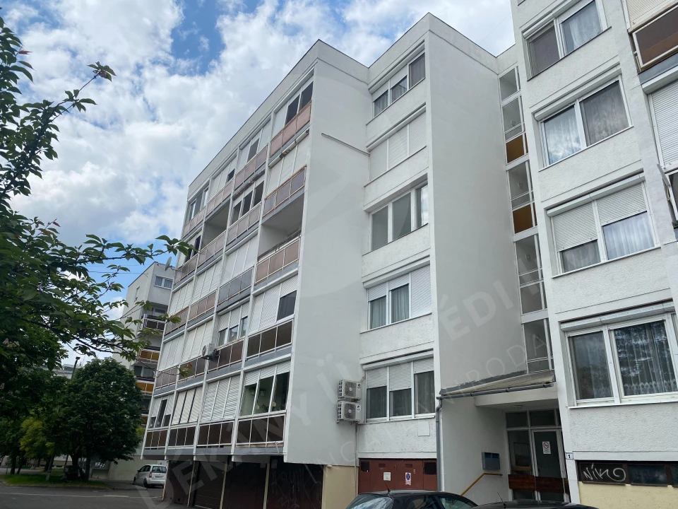 For rent panel flat, Szekszárd, Perczel Mór utca