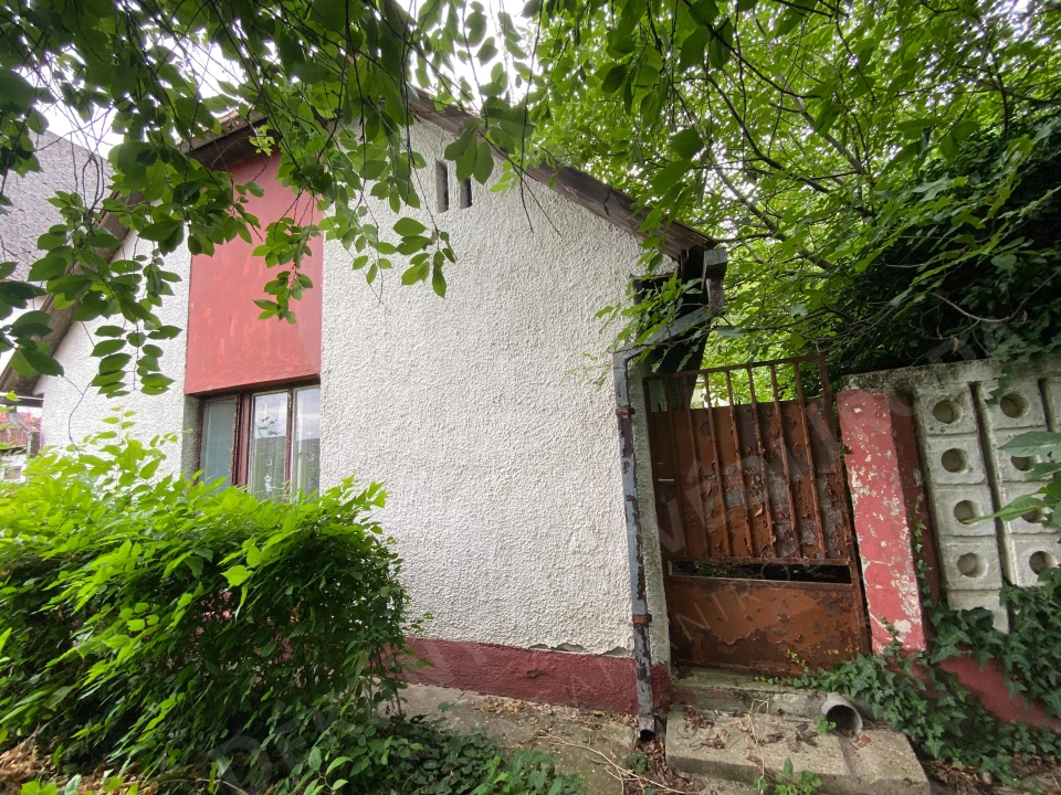 Eladó egyéb ház, Szekszárd