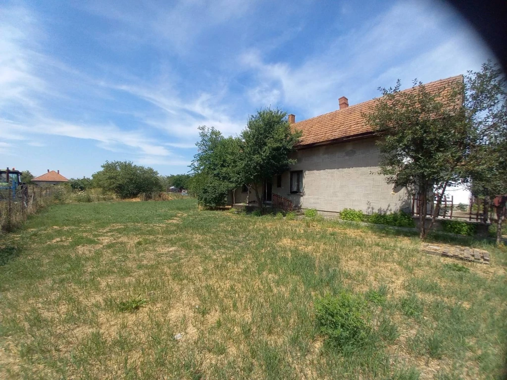 Eladó Családi ház, Bucsa, Bartók Béla utca, 80nm, 9900000 Ft