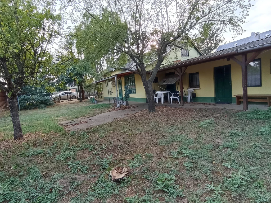 Eladó Családi ház, Berekfürdő, Radnóti Miklós utca, 80nm, 20900000 Ft