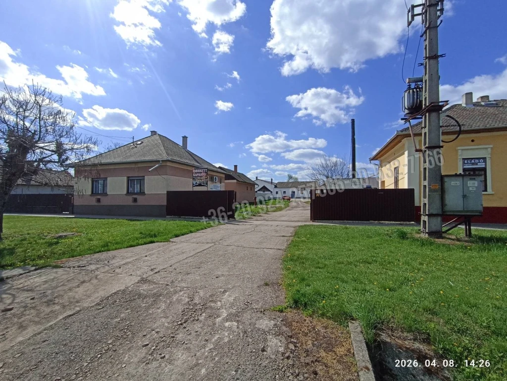 Kiadó Gyárépület, Karcag, Dózsa György út, 500nm, 500000 Ft