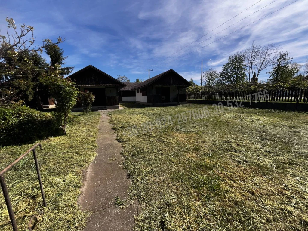 Eladó Üdülő, nyaraló, Berekfürdő, Pávai Vajna Ferenc utca, 280nm, 69900000 Ft