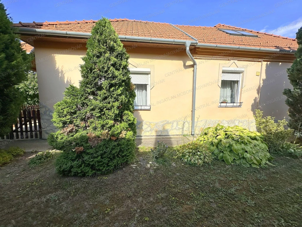 For sale house, Mosonmagyaróvár, Majrok