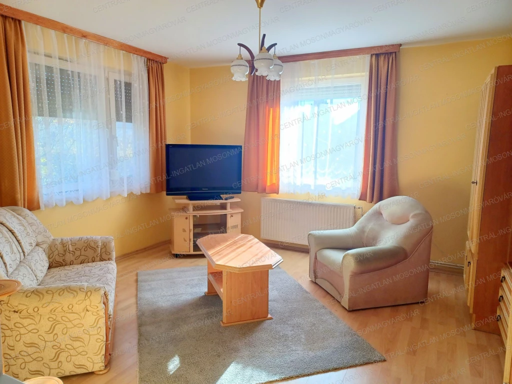 c3-1-name c2-1-name, Mosonudvar