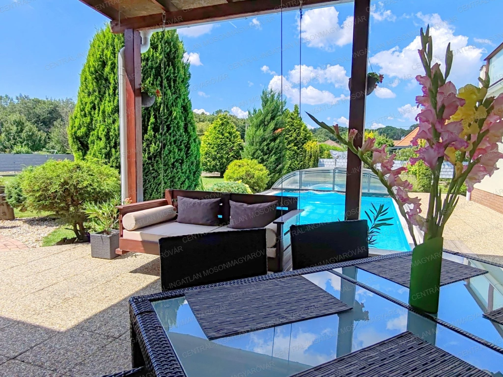 For sale house, Máriakálnok, Malomdűlő