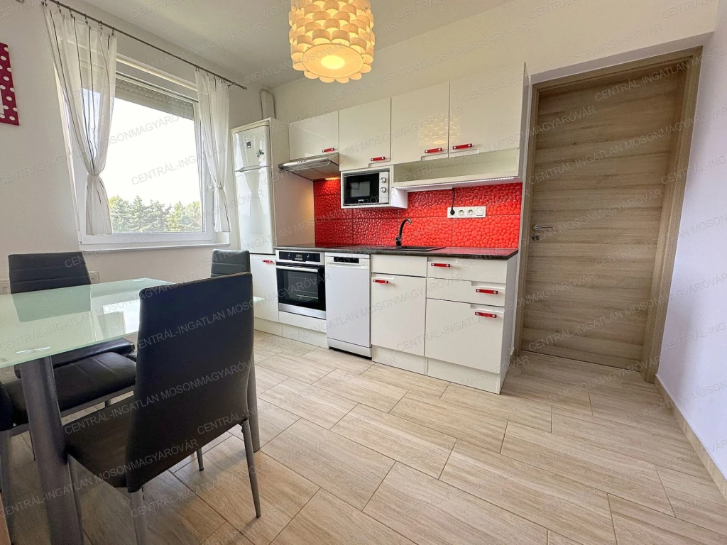 For rent brick flat, Mosonmagyaróvár, Belváros
