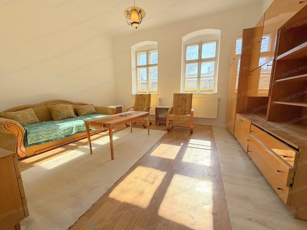 For sale brick flat, Mosonmagyaróvár, Moson