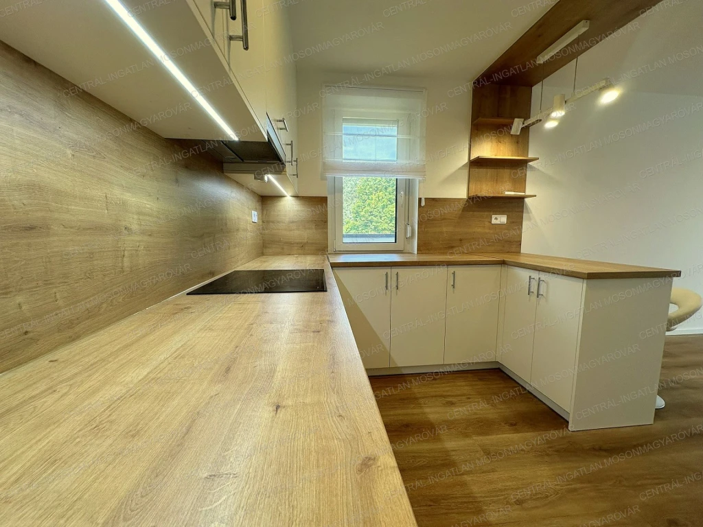 c3-2-name c2-19-name, Mosonmagyaróvár, Magyaróvár