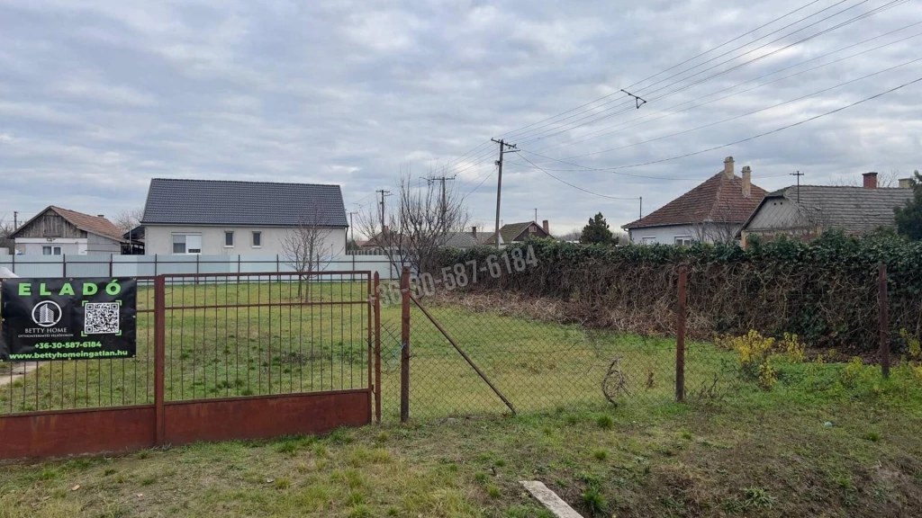 Eladó Építési telek, Nagyrábé, 756nm, 3990000 Ft